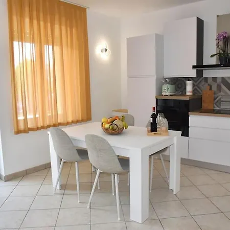 Apartment Vialo's House *